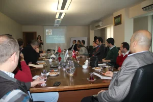 İzmir İş adamları Derneği Aile şirketlerinde Kurumsallaşma Eğitimi3
